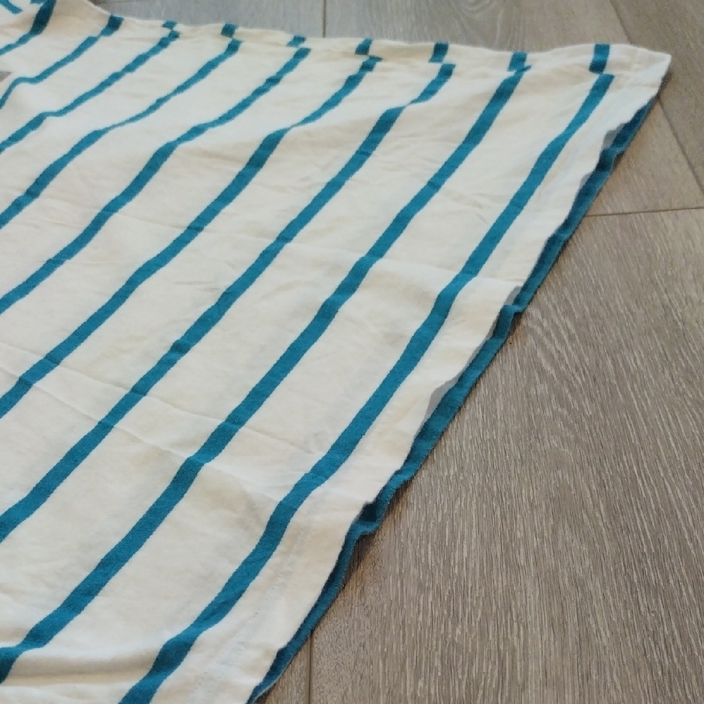 Carbon Teal and Gray V-Neck Tee - Picture 8 of 10